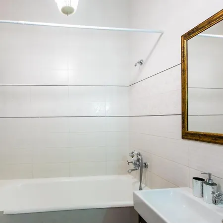 Miamo гнатюка 18 Apartment Lviv