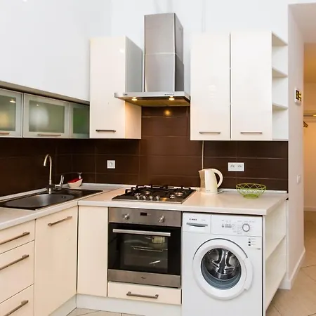 Miamo гнатюка 18 Apartment Lviv