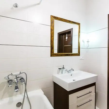 Miamo гнатюка 18 Apartment Lviv